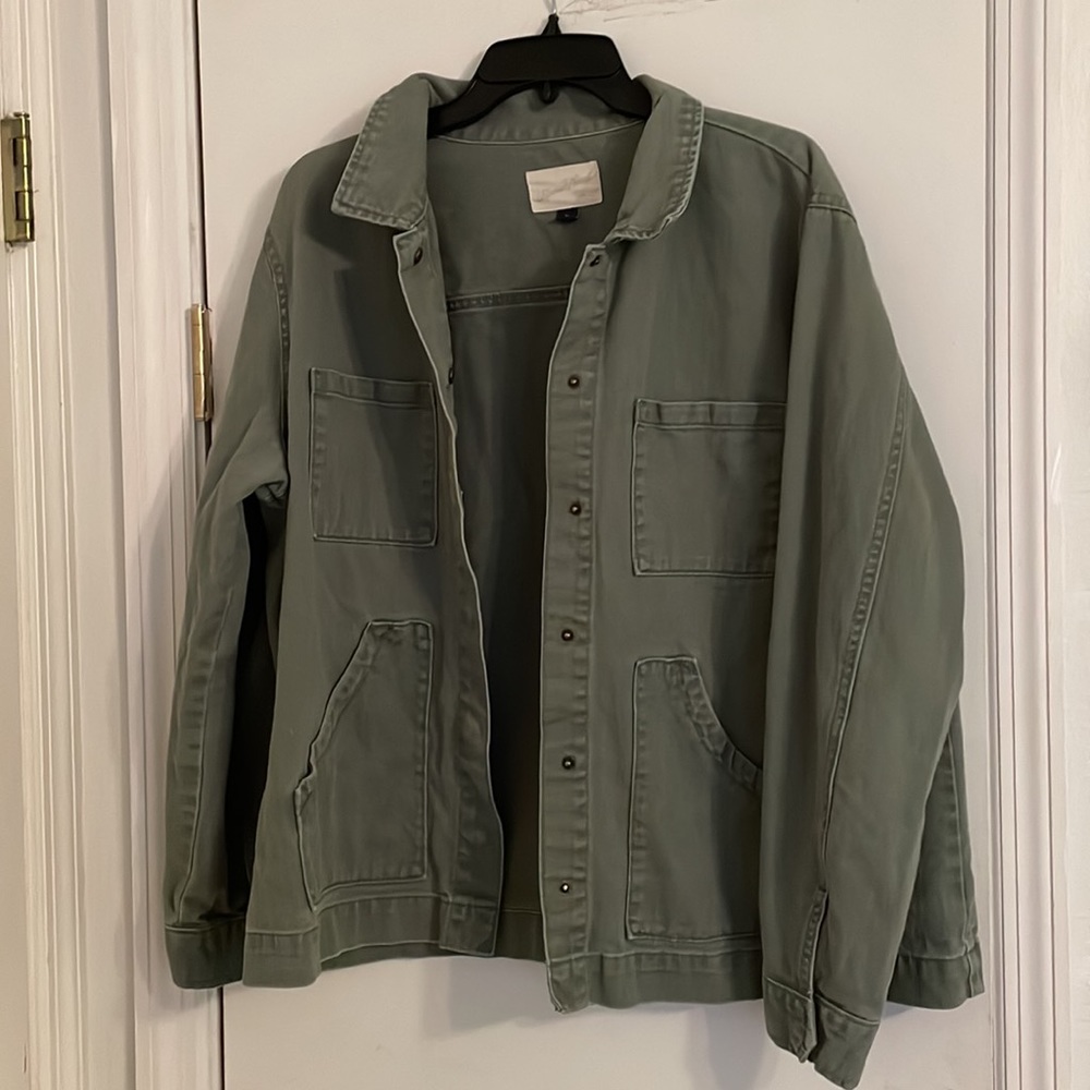 green jacket universal thread